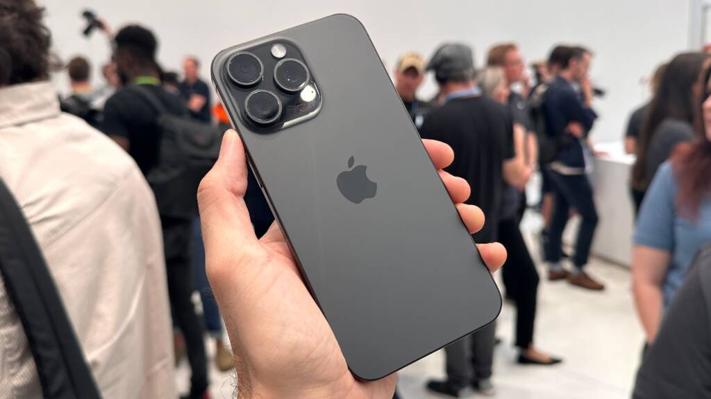 iphone 15 pro max miglior smartphone 2024 top di gamma